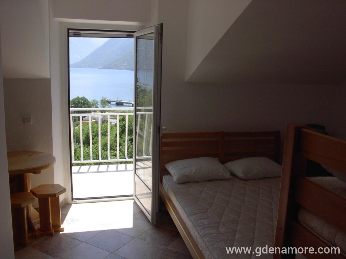 Apartmani Lipci, privatni smeštaj u mestu Morinj, Crna Gora